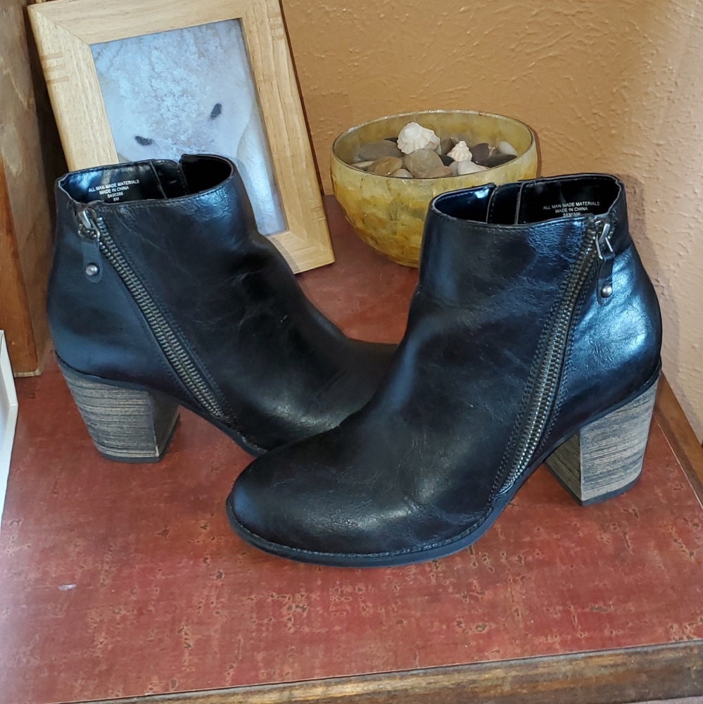 DIBA Booties (black)
